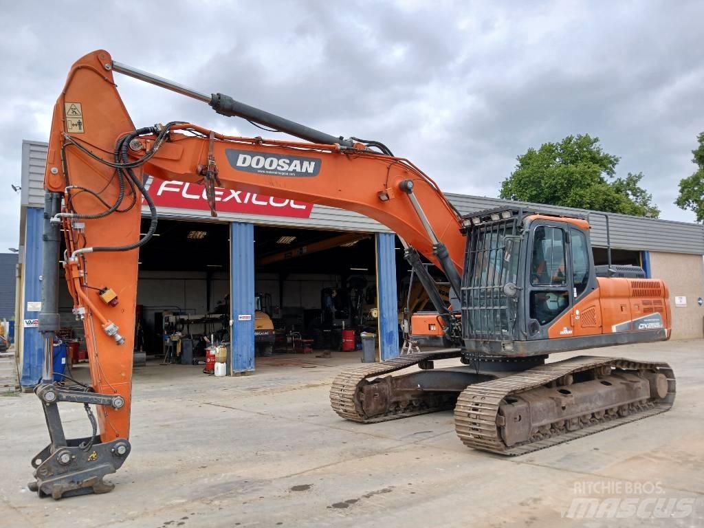 Doosan DX 255 LC Pásová rýpadla