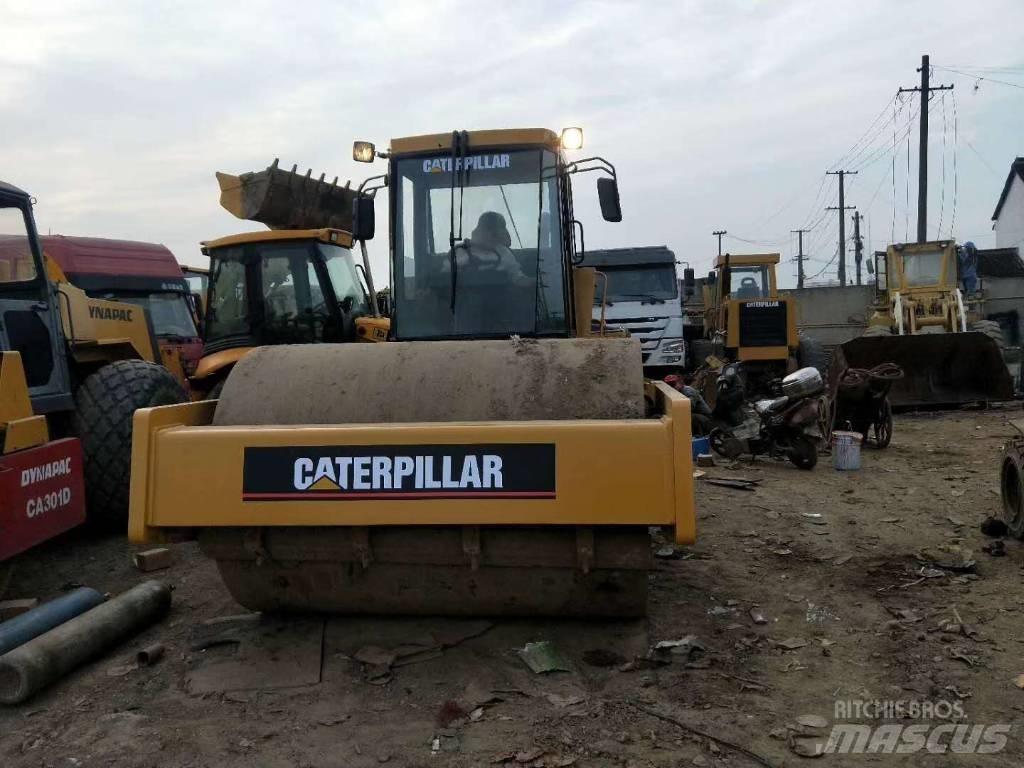 CAT CS 583 C Tahačové válce