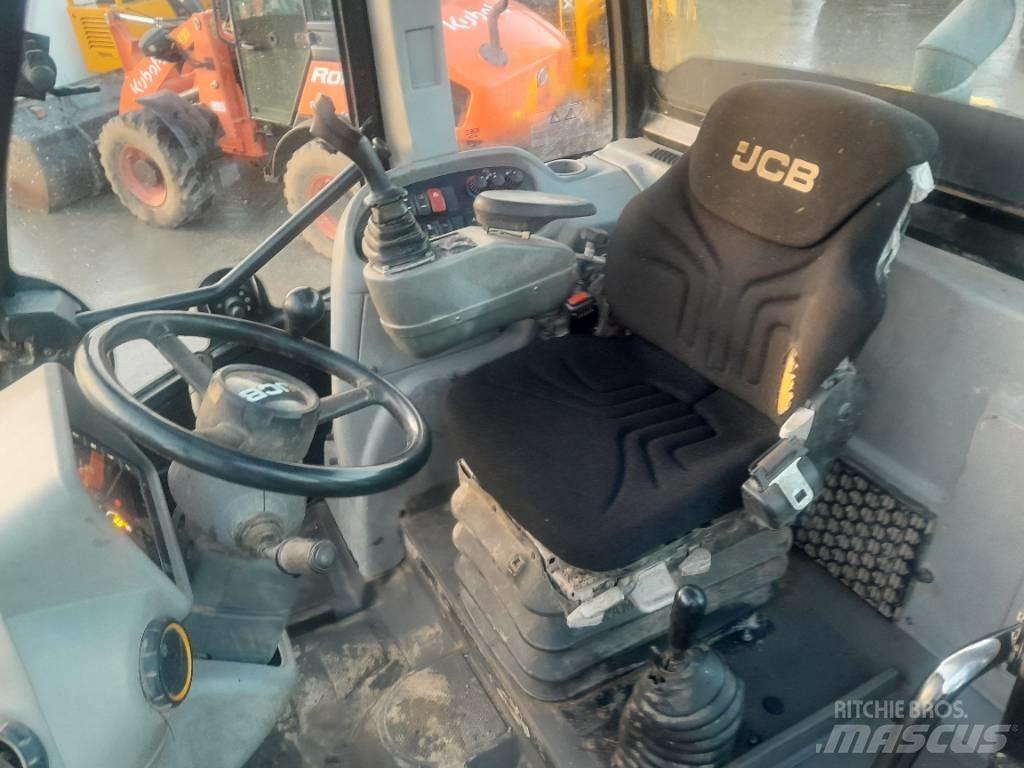 JCB TM 320 Teleskopické nakladače pro zemědělství