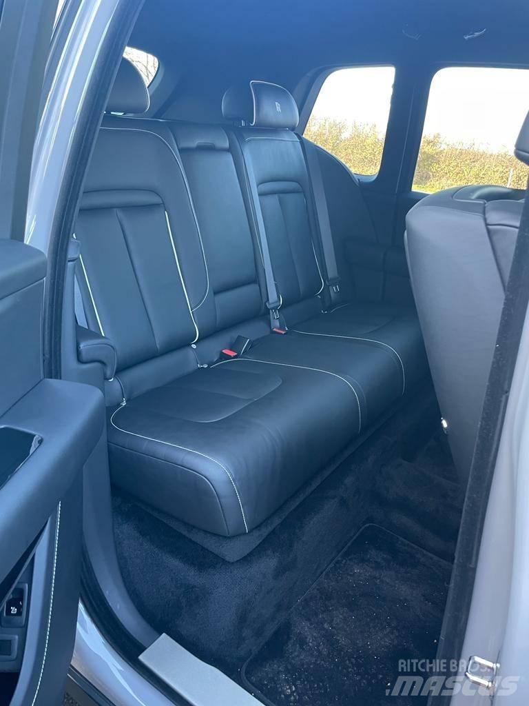 Rolls Royce Cullinan Osobní vozy