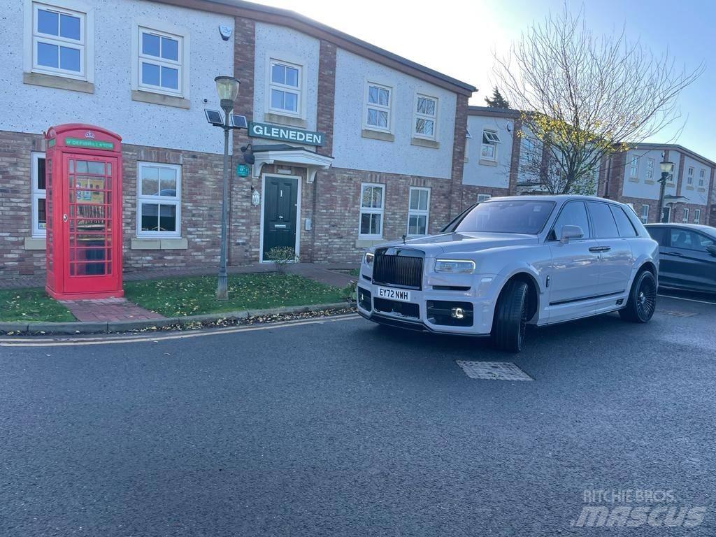 Rolls Royce Cullinan Osobní vozy