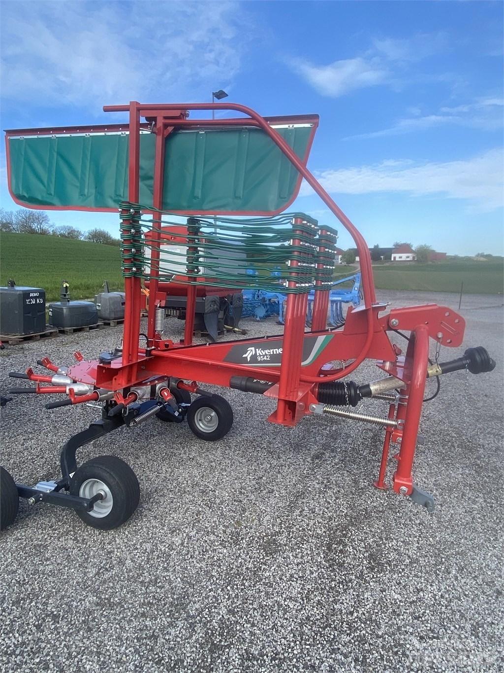 Kverneland 9542 Řádkovače