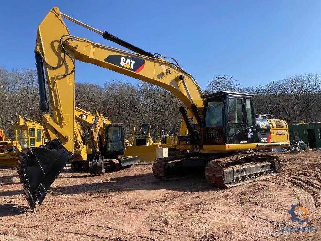 CAT 325 D Pásová rýpadla