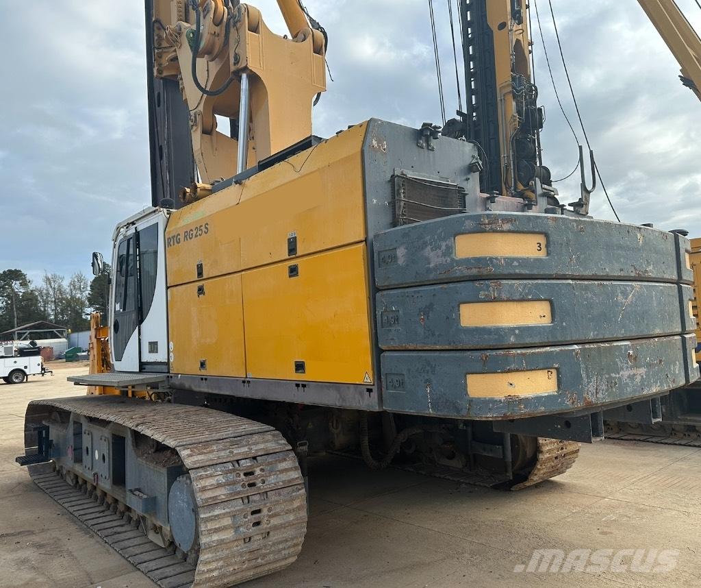 Bauer RTG RG 25 S Velké vrtací stroje