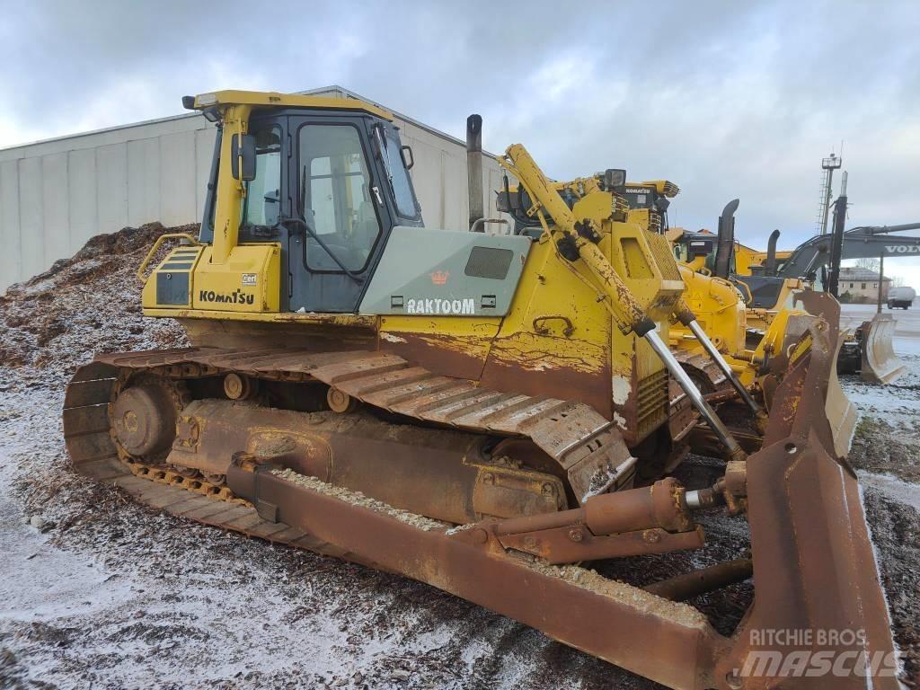Komatsu D 65 PX-12 Pásové dozery