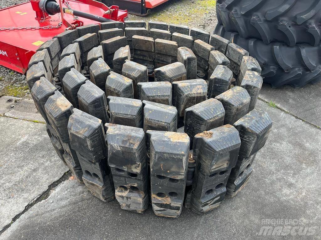 Doosan DX 235 Pásy, řetězy a podvozek