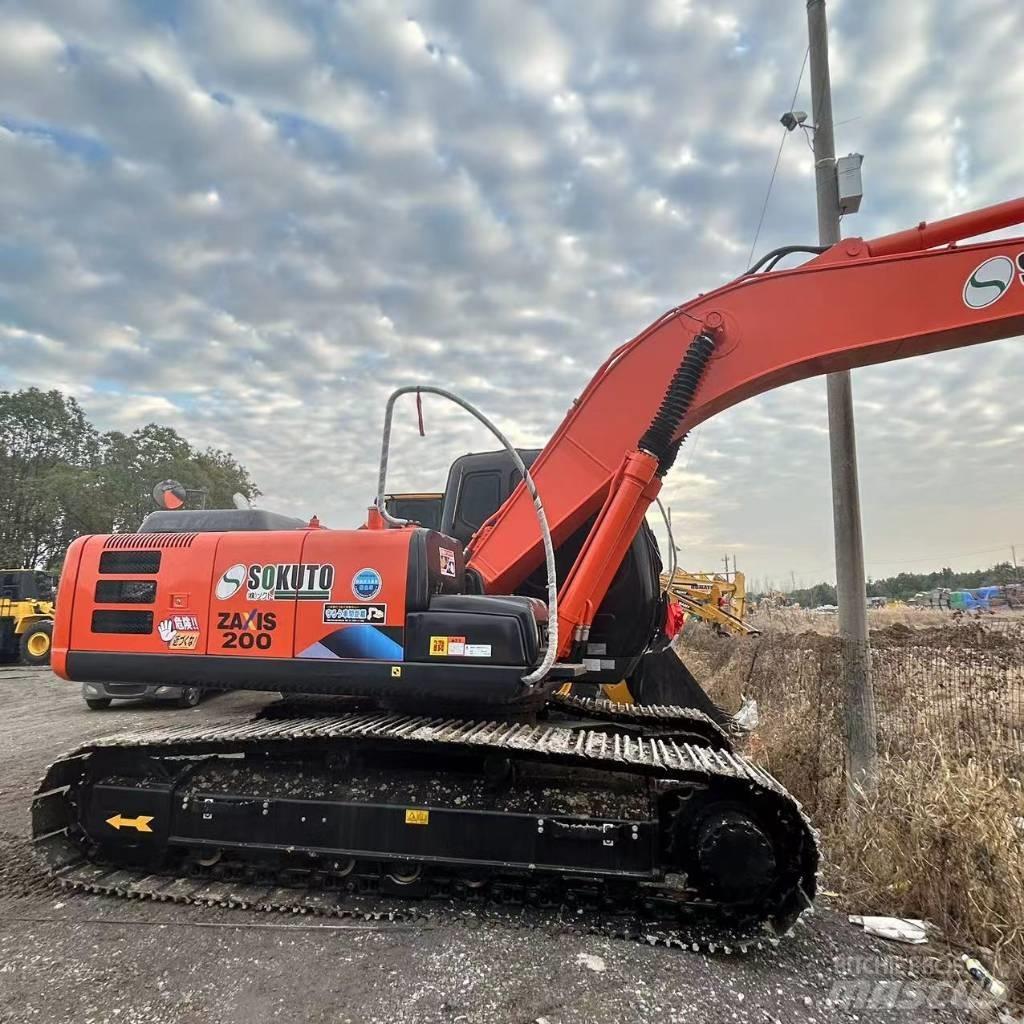 Hitachi ZX 200 Pásová rýpadla