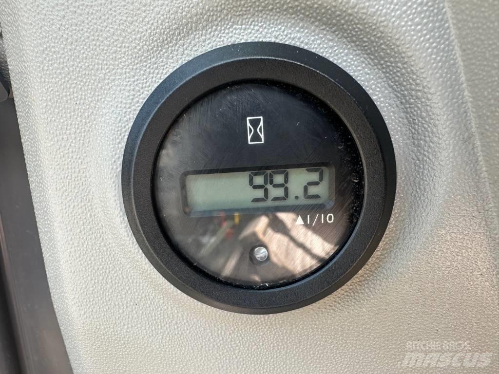 Volvo EC 230FL Pásová rýpadla