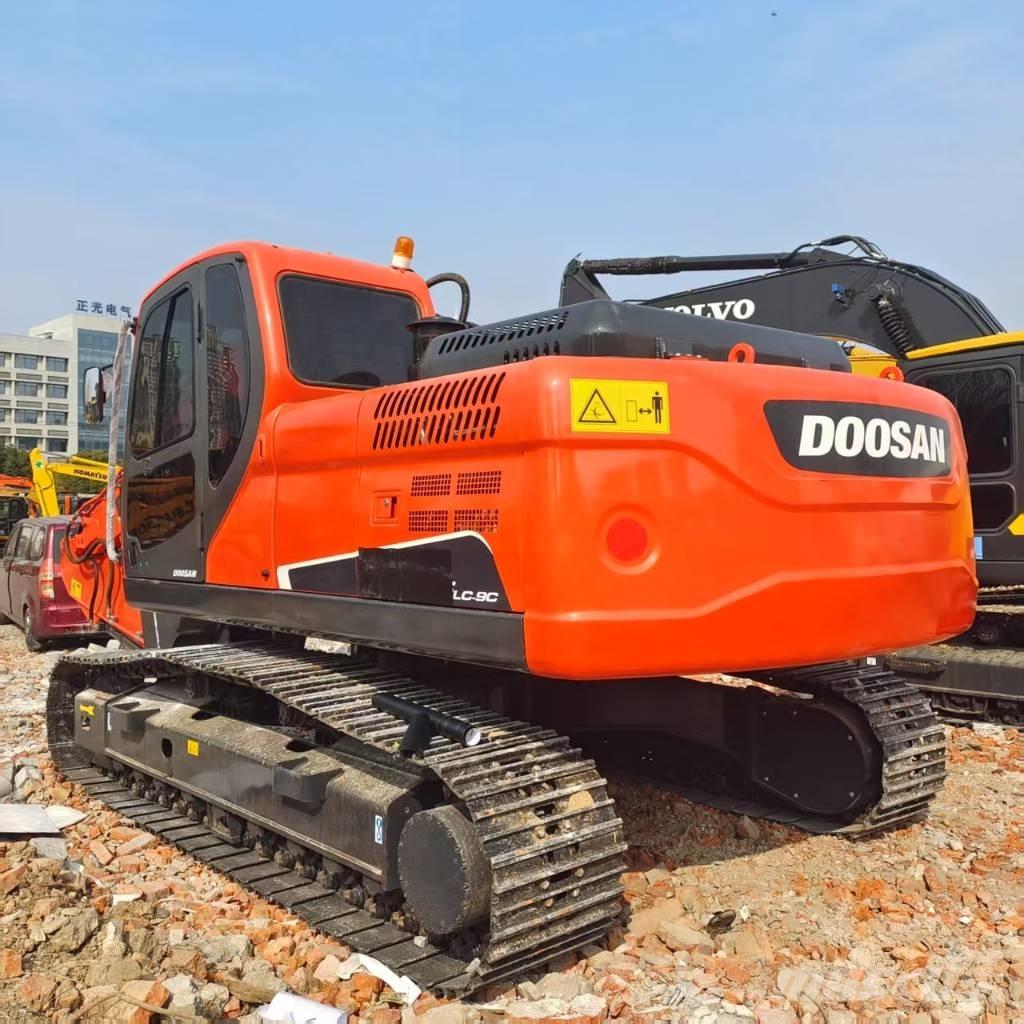 Doosan DX225LC-9C Pásová rýpadla