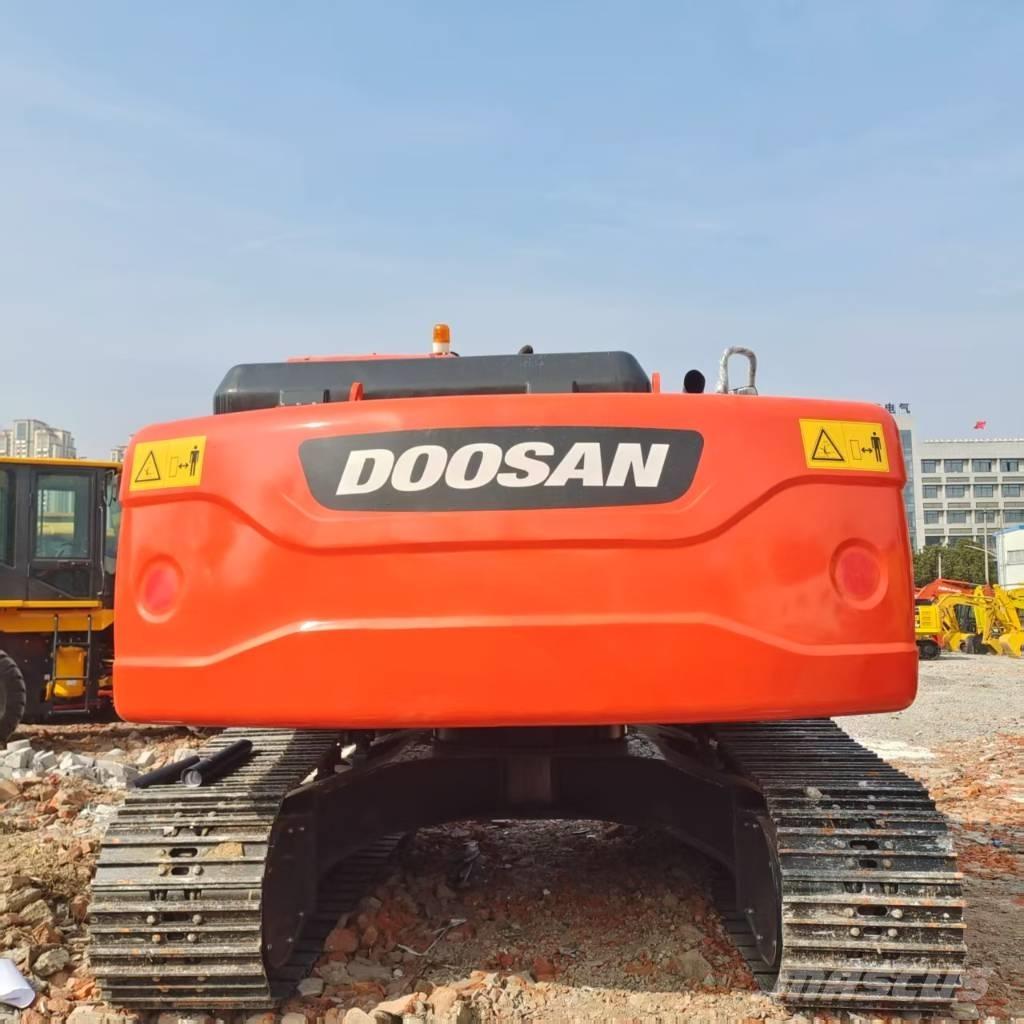 Doosan DX225LC-9C Pásová rýpadla