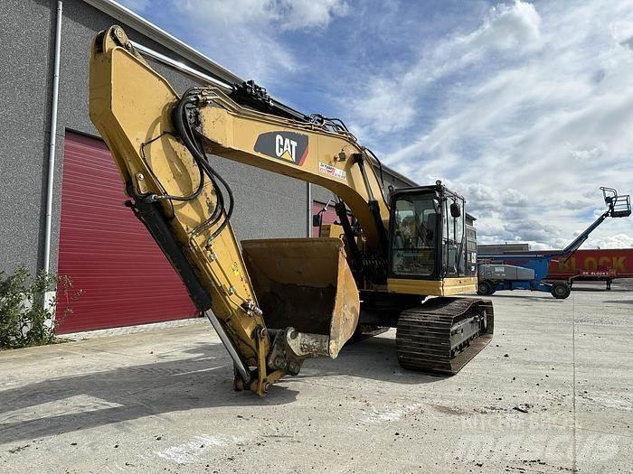 CAT 335FL Pásová rýpadla