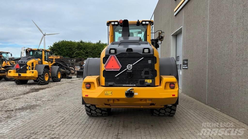 Volvo L 120 H Kolové nakladače