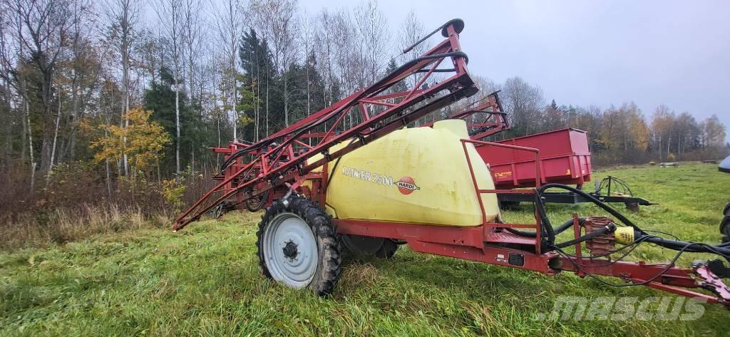 Hardi Ranger 2500 Tažené postřikovače