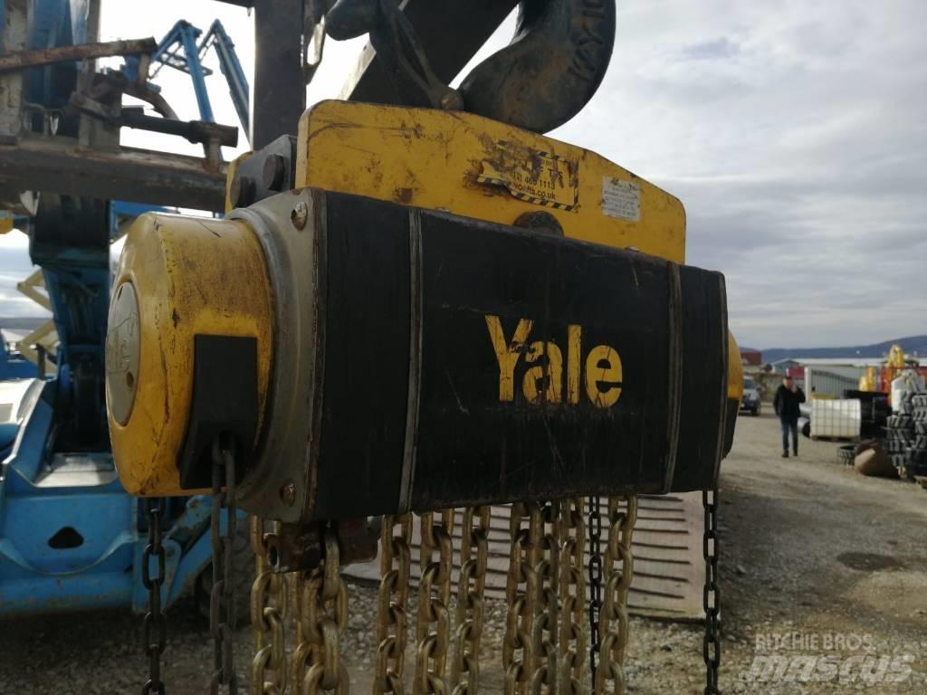 Yale Lift 360 Kladkostroje, navijáky a stavební výtahy