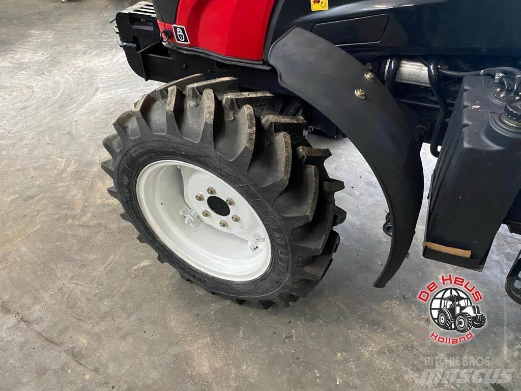 YTO NMF604 Traktory