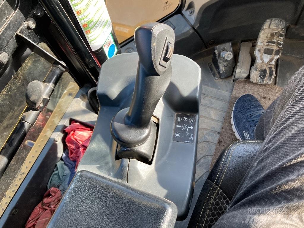 CAT 972 M XE Kolové nakladače
