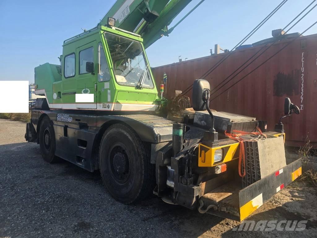 Kato SR 250 SP V Jeřáby pro těžký terén