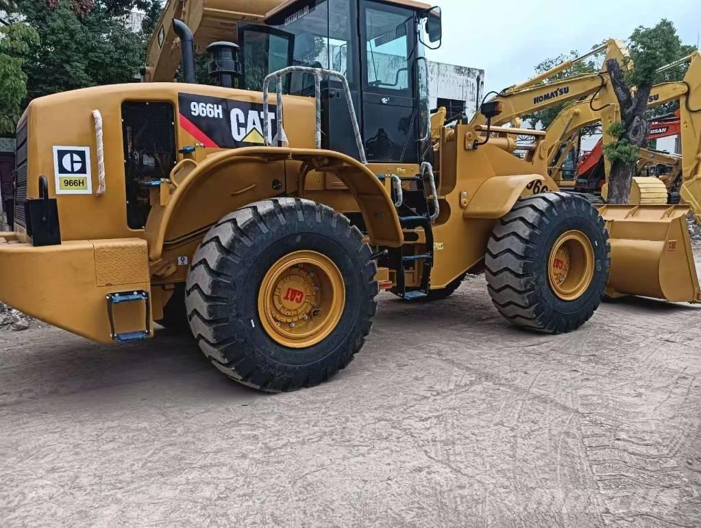 CAT 966 H Kolové nakladače