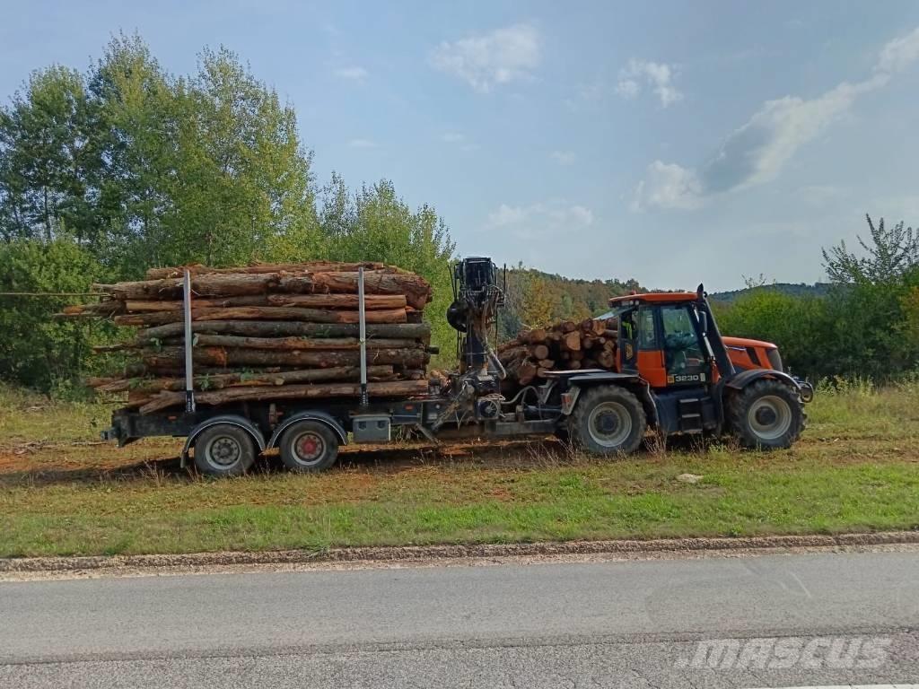 JCB Fastrac 3230 Lesní traktory