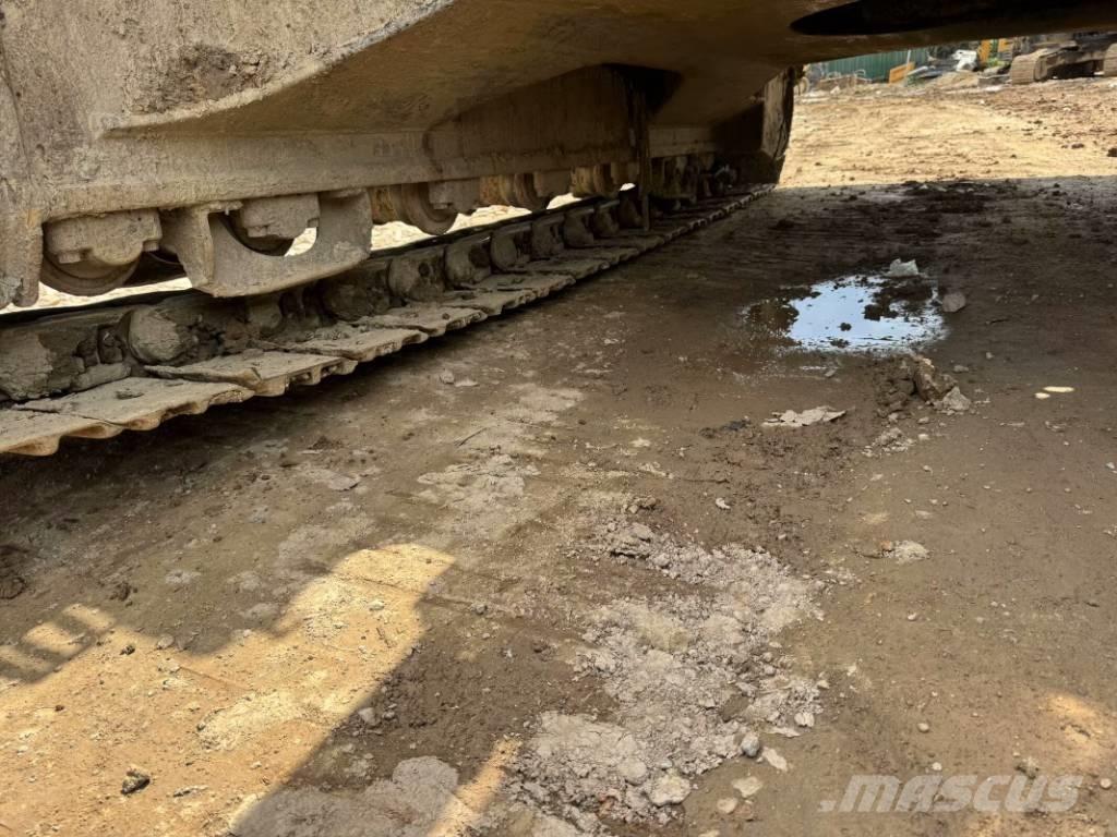 Sumitomo SH200 Pásová rýpadla