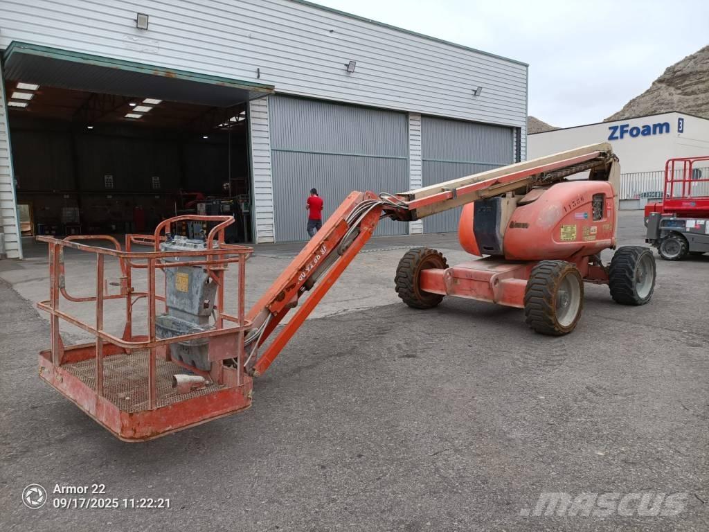 JLG 600 AJ Kloubové plošiny