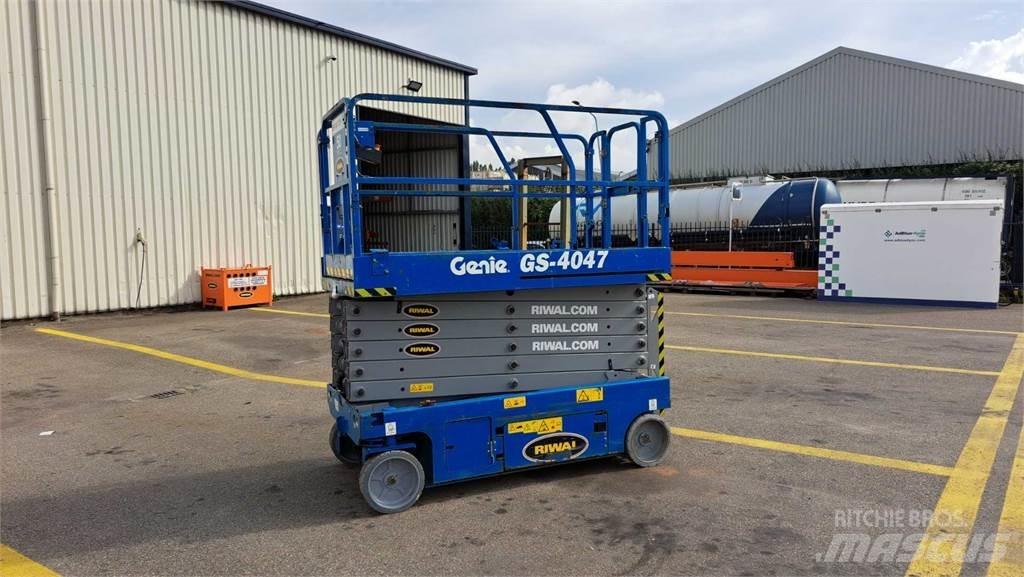Genie GS4047 Nůžková zvedací plošina