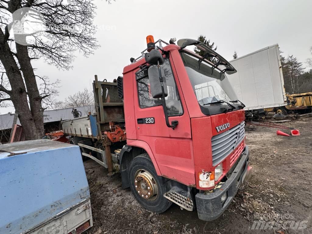 Volvo FL7 Autojeřáby, hydraulické ruky