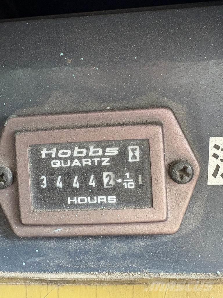 Nagano 070 Další zvedače a plošiny