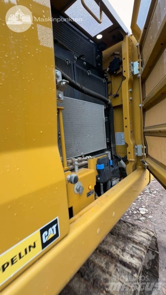 CAT 323 Pásová rýpadla