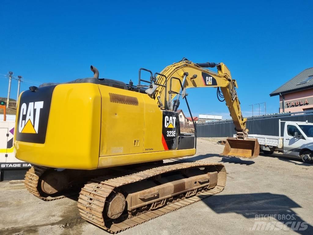 CAT 323 EL Pásová rýpadla