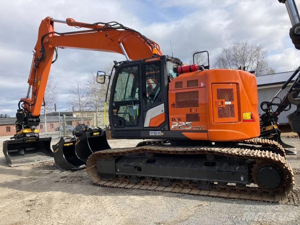 Hitachi ZX 225 US LC Pásová rýpadla