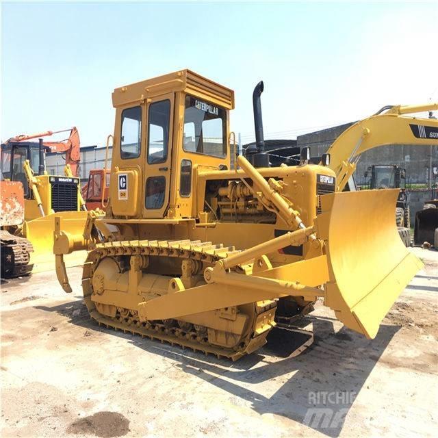 CAT D 6 D Pásové dozery