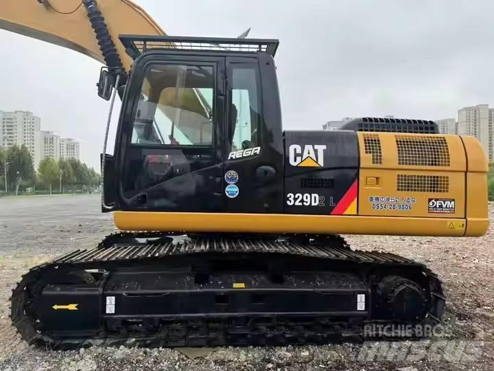 CAT CAT329D2L Midi rýpadla 7t - 12t