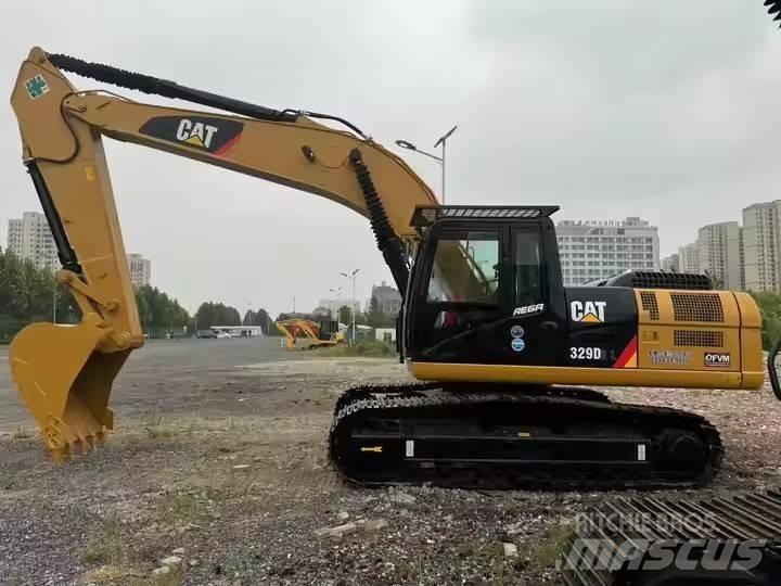 CAT CAT329D2L Midi rýpadla 7t - 12t