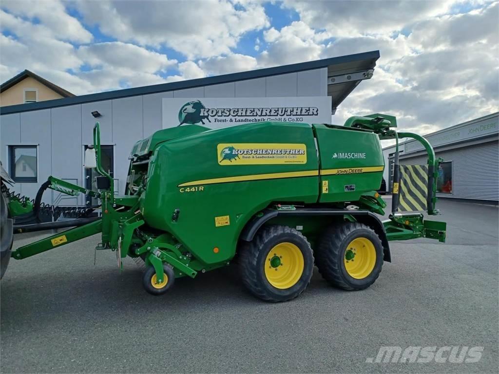 John Deere C441R Lis na válcové balíky