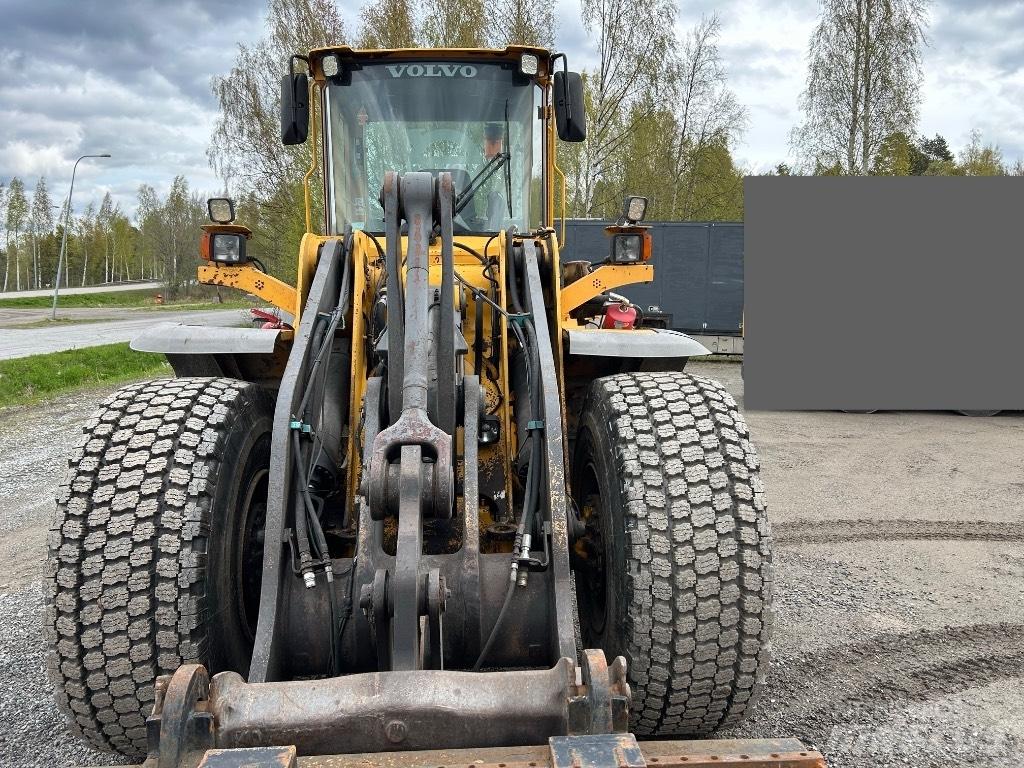 Volvo L 120 E Kolové nakladače