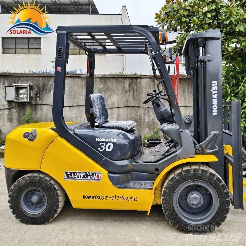 Komatsu 30 Dieselové vozíky