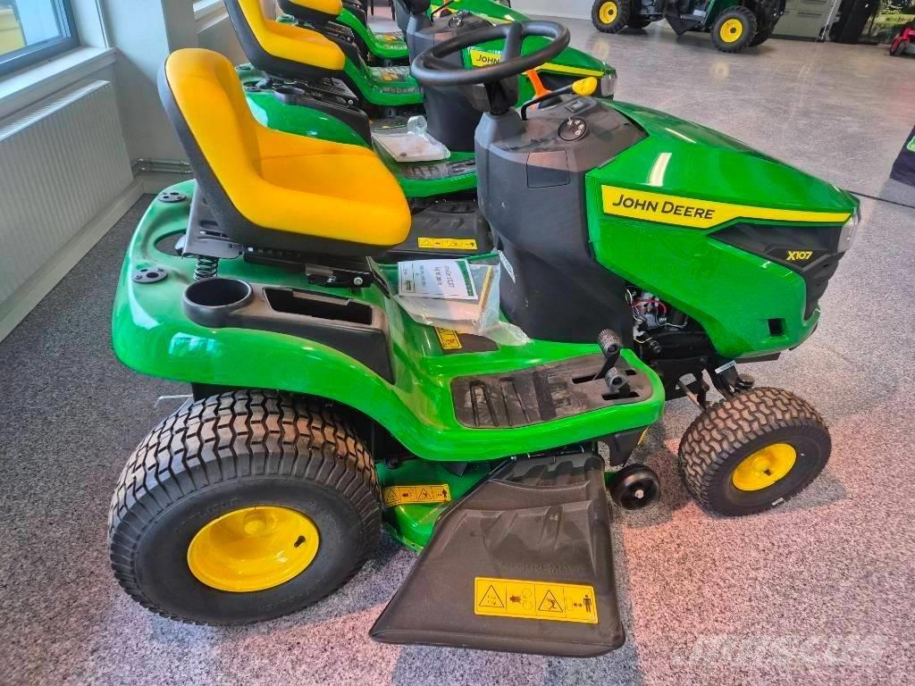 John Deere X 107 Samojízdné sekačky