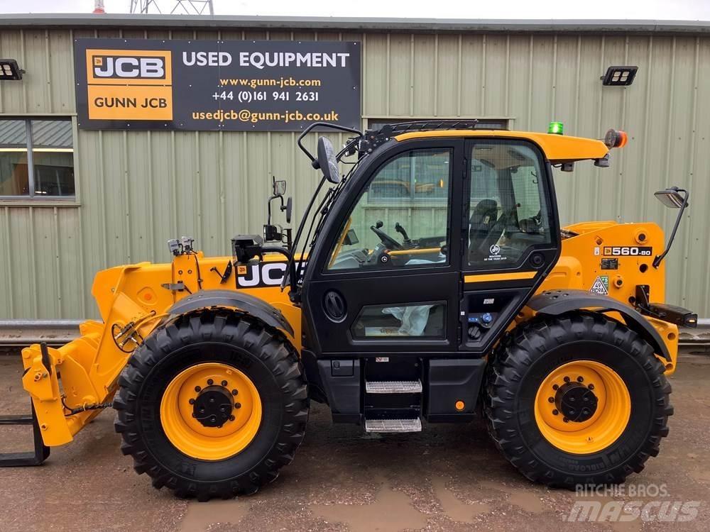 JCB CON 8M Teleskopické manipulátory