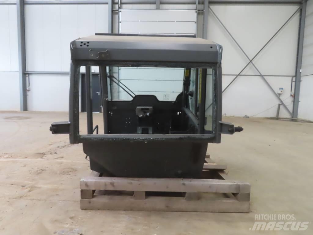 Kramer 353-354 Kabiny a interiér