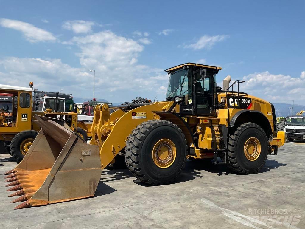 CAT 980M Kolové nakladače