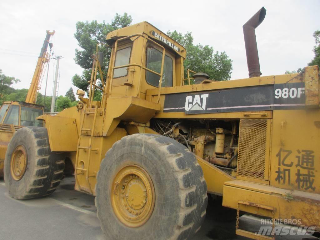 CAT 980 F Kolové nakladače