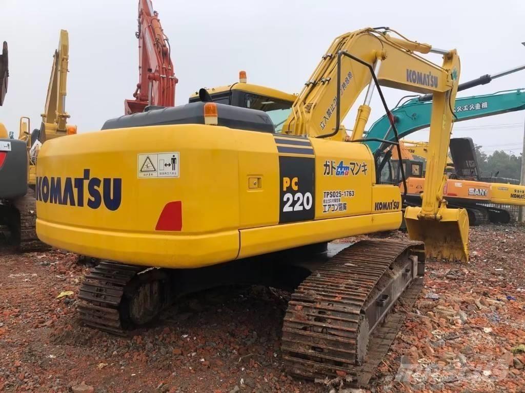 Komatsu pc220-7 Pásová rýpadla