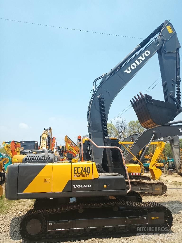 Volvo EC 240 Pásová rýpadla