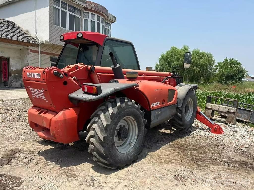 Manitou MT 1740 SL T Smykem řízené nakladače