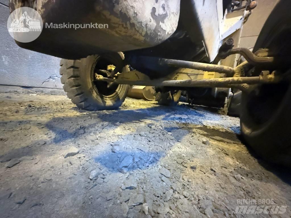 Volvo BM 620 Kolové nakladače