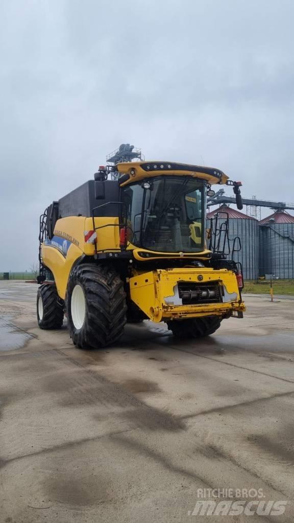 New Holland CR 8.80 Sklízecí mlátičky