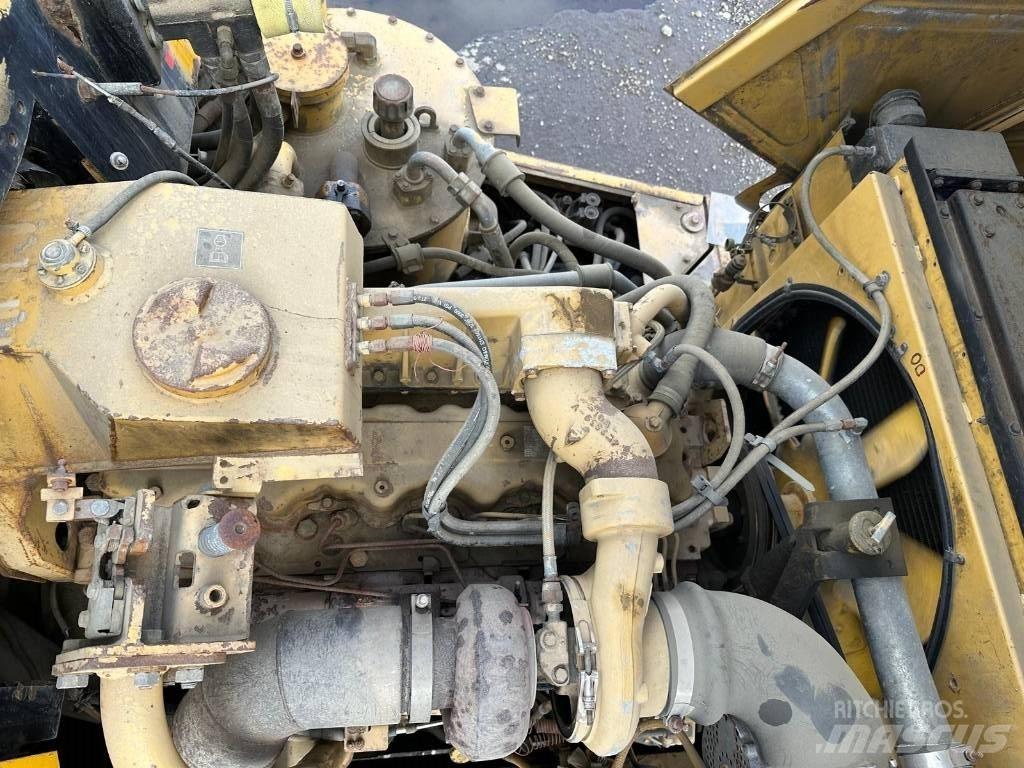 CAT D 300 E Kloubové dempry
