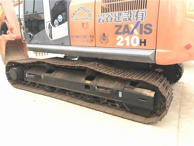 Hitachi zx210 Pásová rýpadla