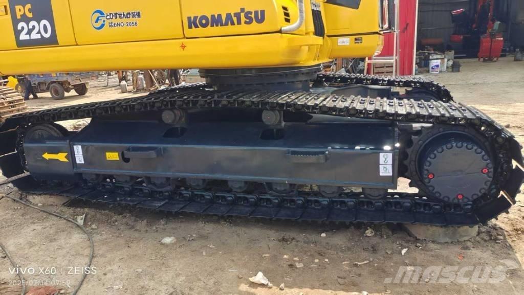 Komatsu 220 Pásová rýpadla
